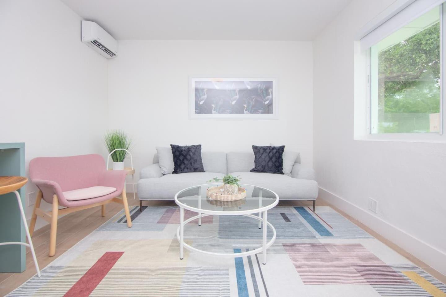 Stylish One Bedroom Apartment In El Portal #4 Miami Eksteriør billede
